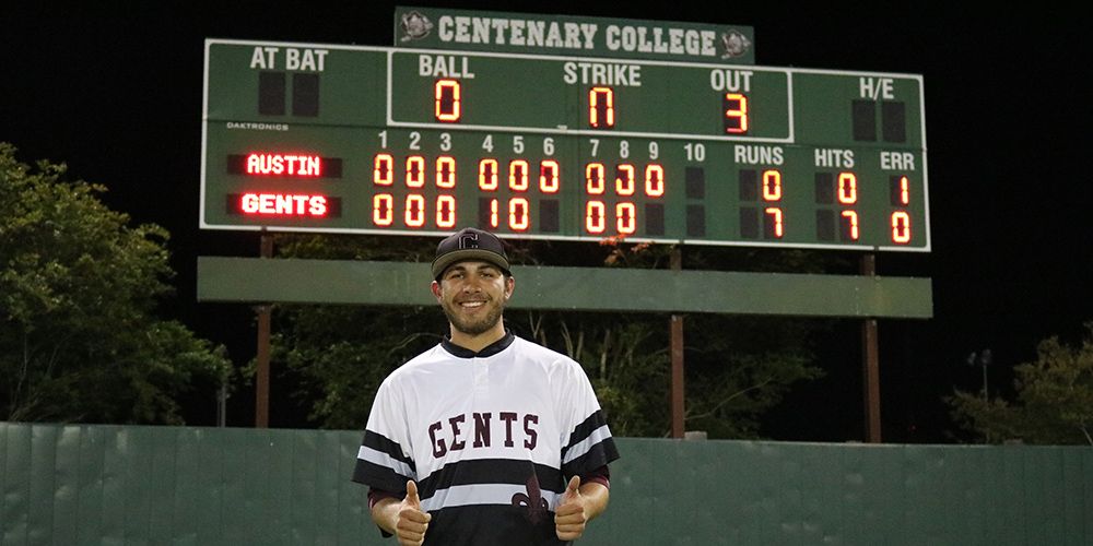 Devillier Twirls No Hitter, Diamond Gents Sweep Doubleheader from Austin College