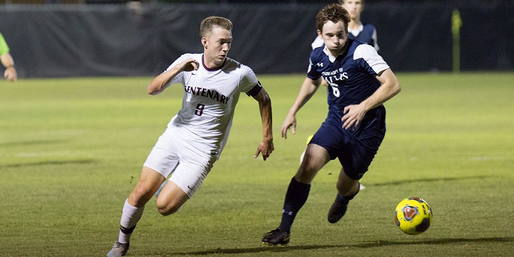 Hat Trick not Enough as Gents End Home Slate with 4-4 Tie