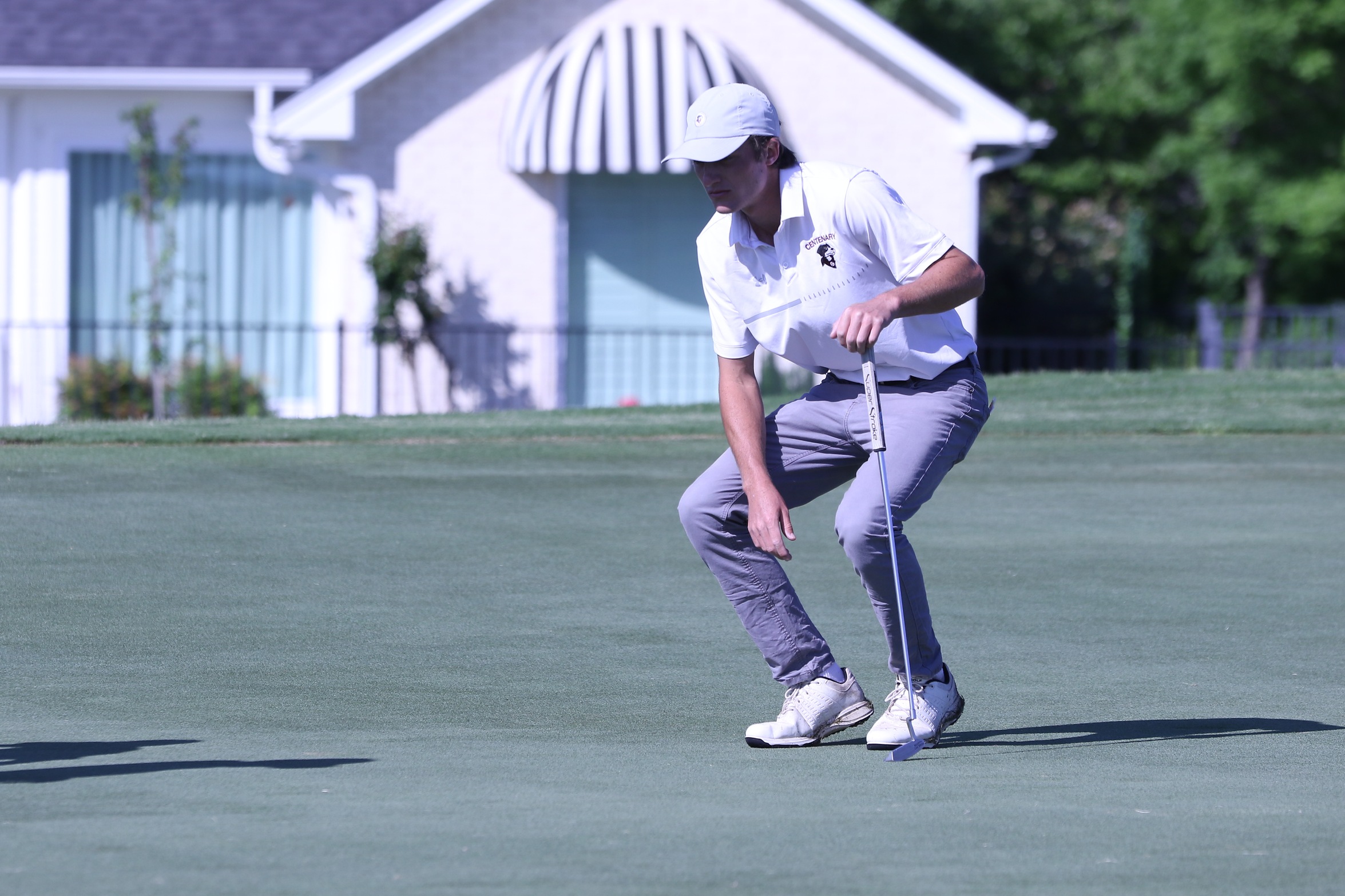 Senior Andrew Bennett is in second place headed to Tuesday's final round and his teammate, Aubrey Snell, is third.