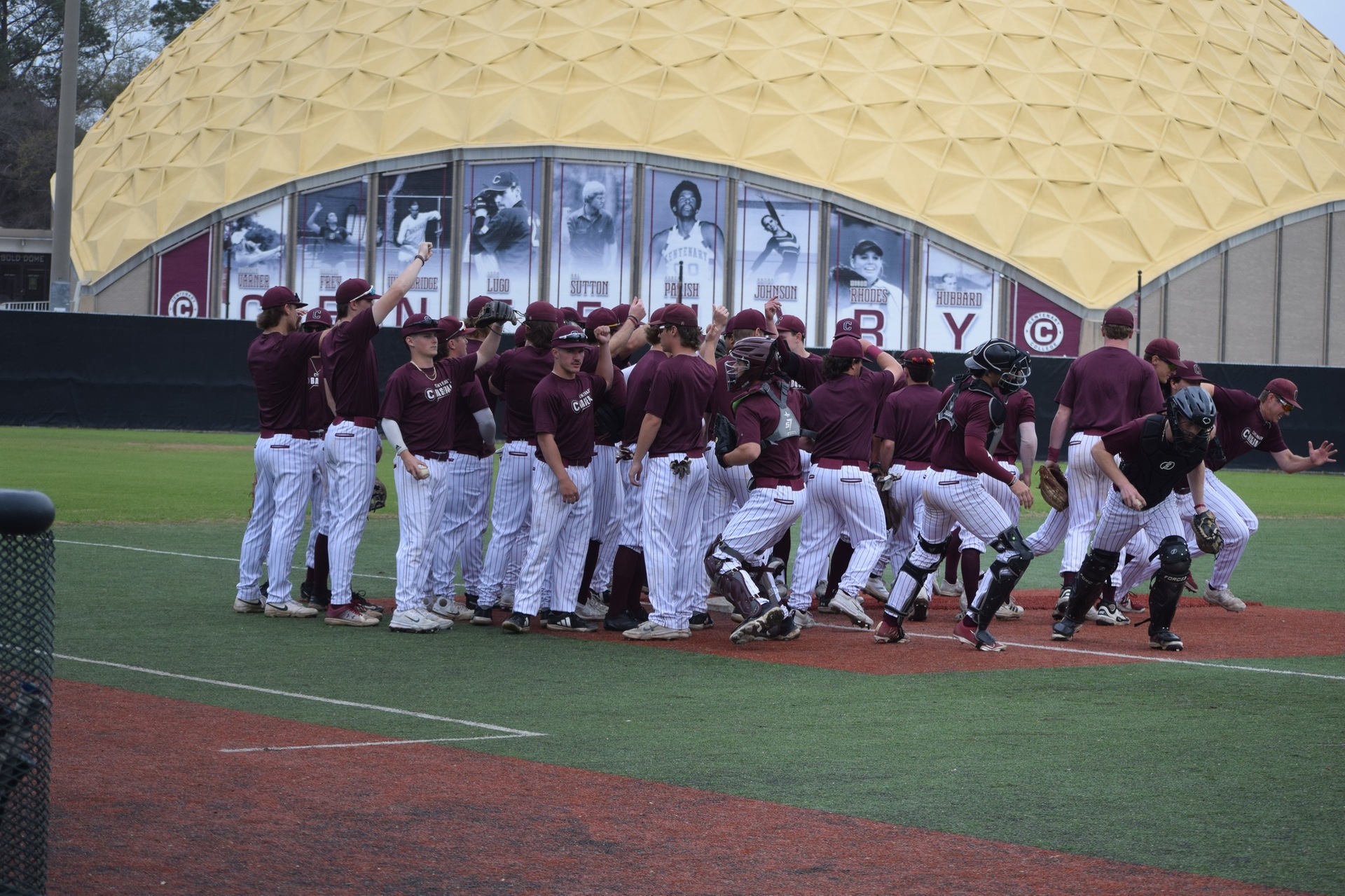 The Diamond Gents and Eagles split a DH on Saturday.

PHOTO: Karen McLaughlin