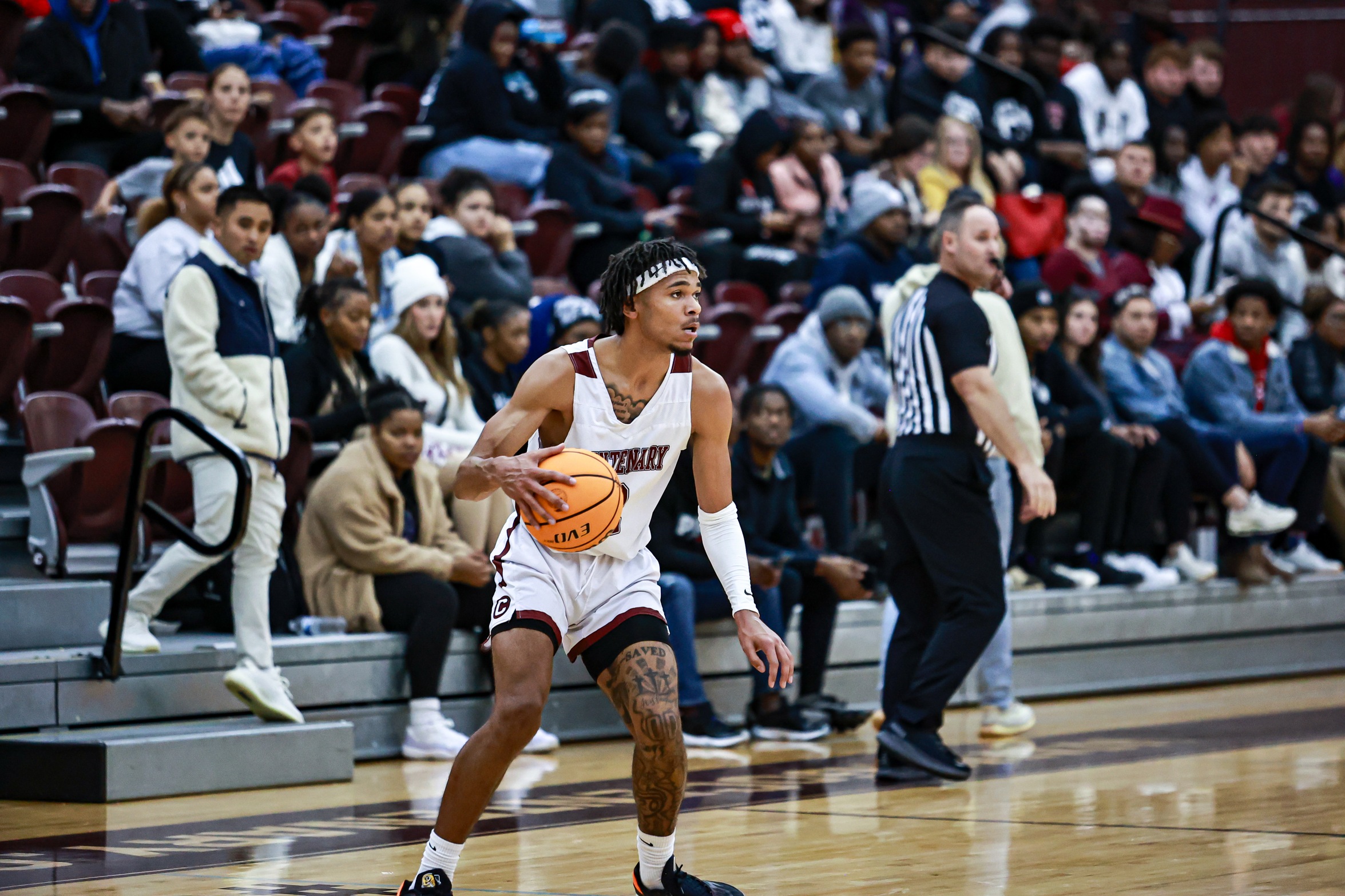 Seth Thomas scored a team-high 18 points in Sunday's loss.

PHOTO: Isabell Gonzales, Centenary student
