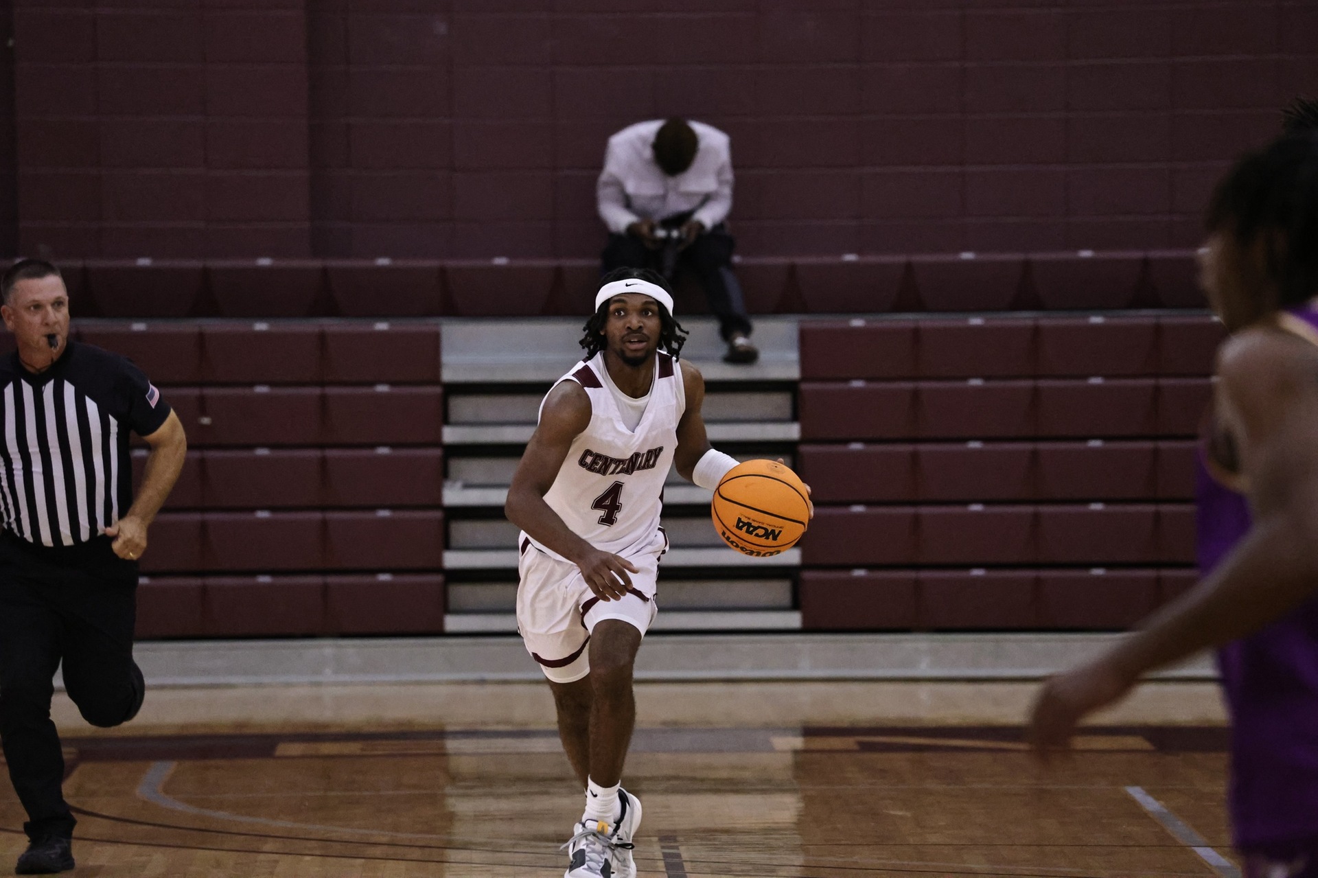 Junior G Quentin Beverly (Katy, Texas) scored a career-high 32 points on Tuesday for the Gents.