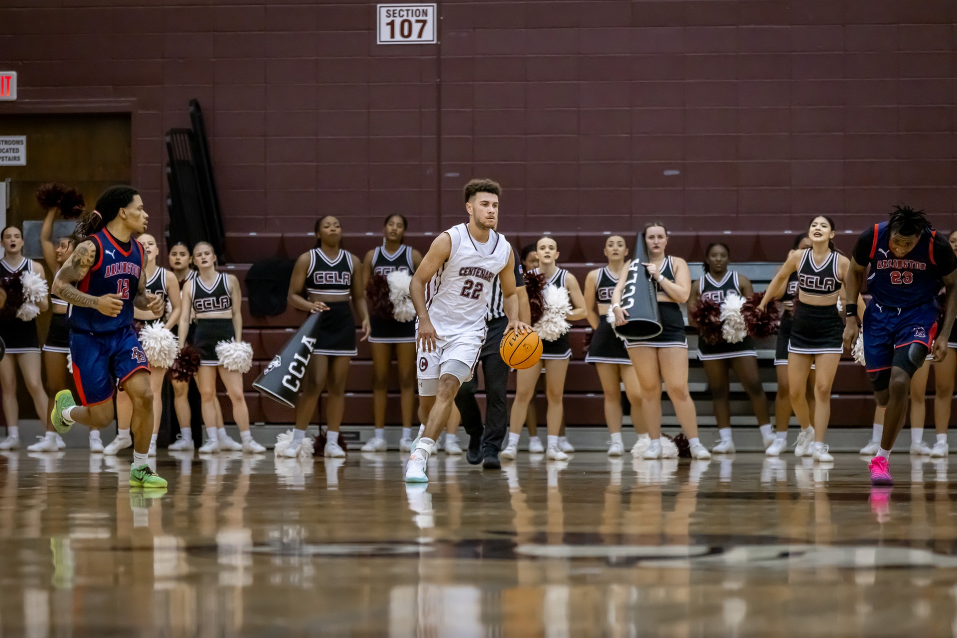 Rookie Kane Broussard scored 17 points in the gents' win on Friday night.