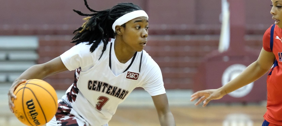 Ladies Open SCAC Play With Comeback Win At LeTourneau