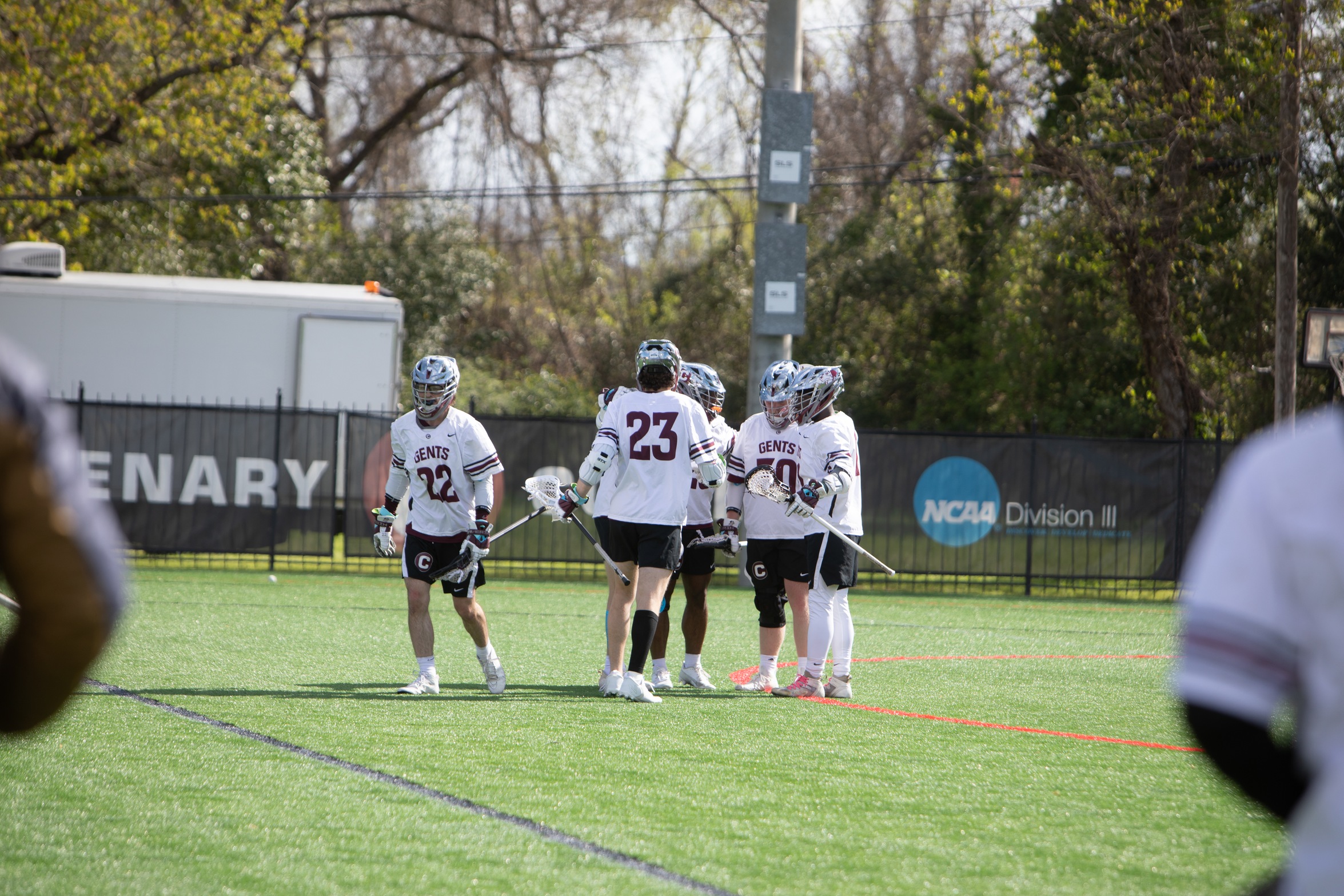 The Gents aim to bounce back with a win on Sunday versus Colorado College.