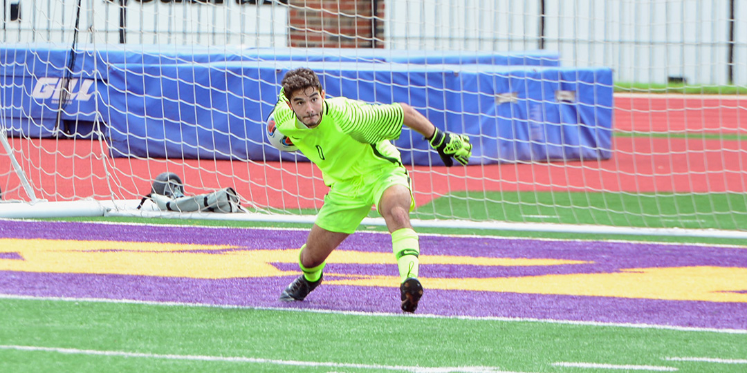 Gents Soccer Falls to Colorado College, 1-0