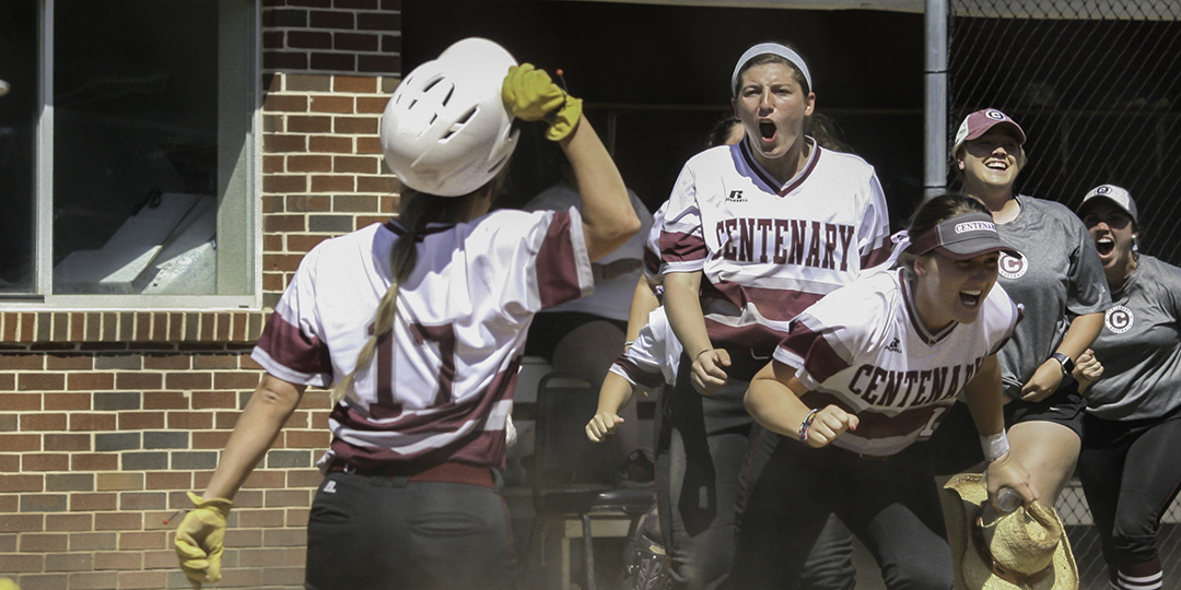 Ladies Softball Split Two Thrillers on Opening Day of SCAC Tournament
