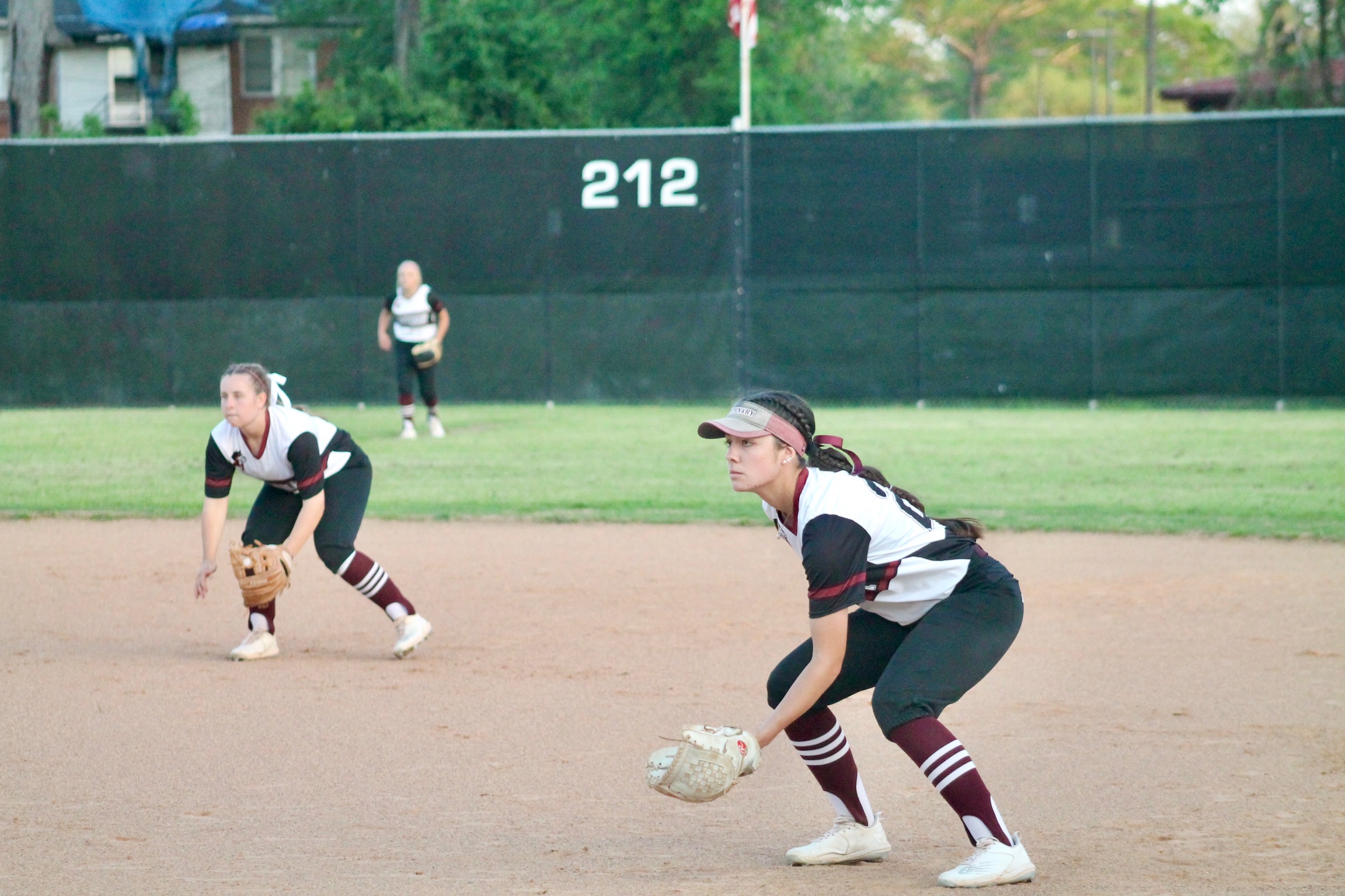 The Ladies aim for another series win in Sunday's rubber game at Noon.