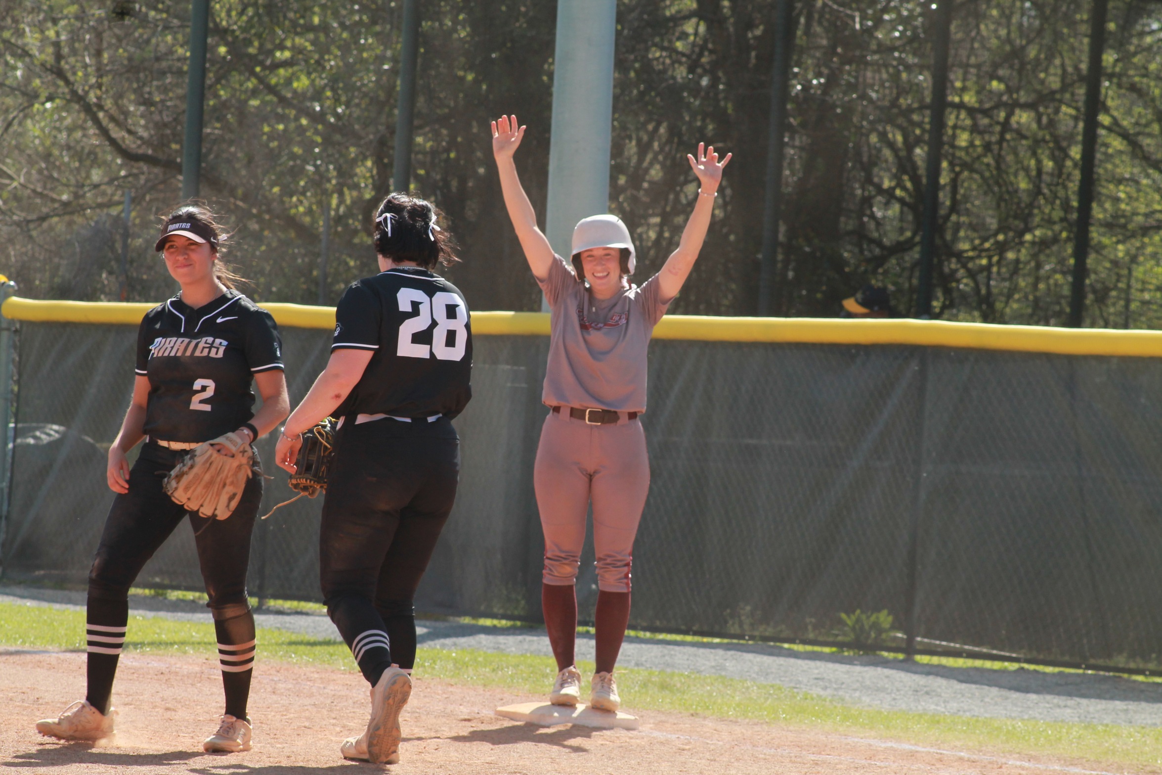 Brooke Sandefur and the Ladies swept Austin College in a DH on Friday at home.

PHOTO: Gina Roach