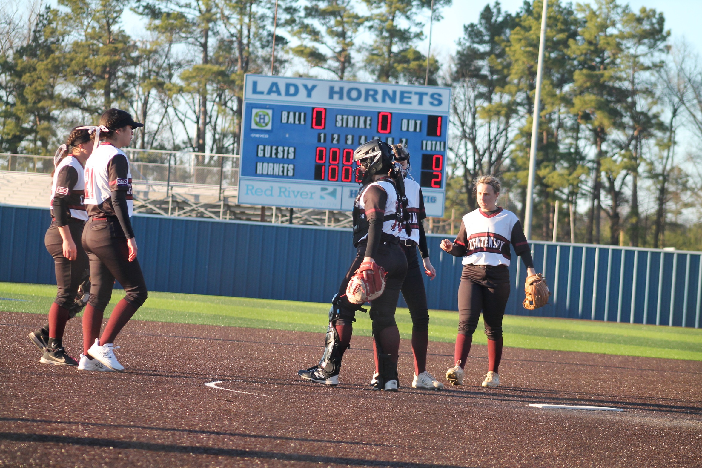 The Ladies swept Ozarks in a SCAC DH on Friday.

PHOTO: Gina Roach