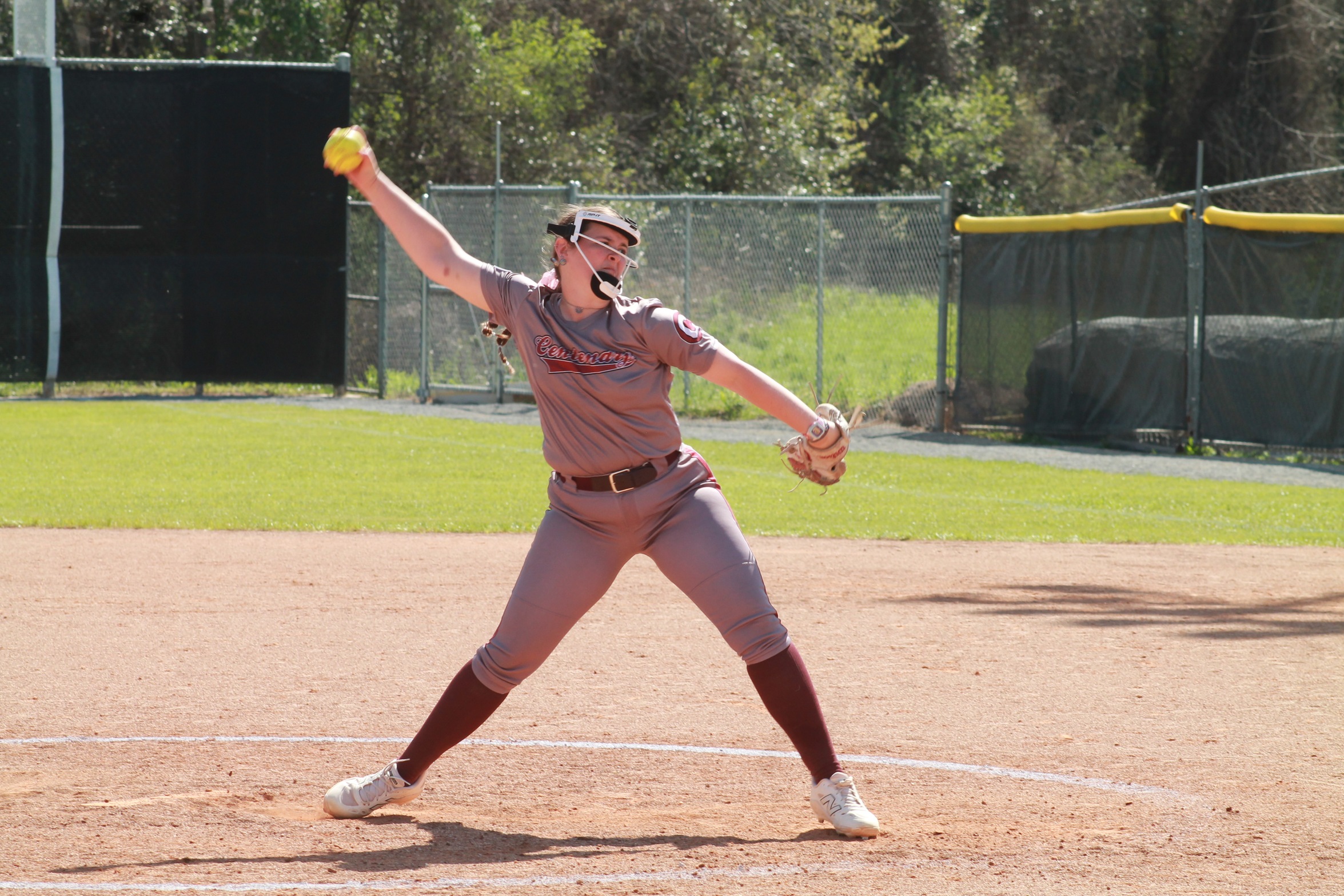 Senior P Anna Scarbrock tossed another complete game on Saturday.

PHOTO: Gina Roach