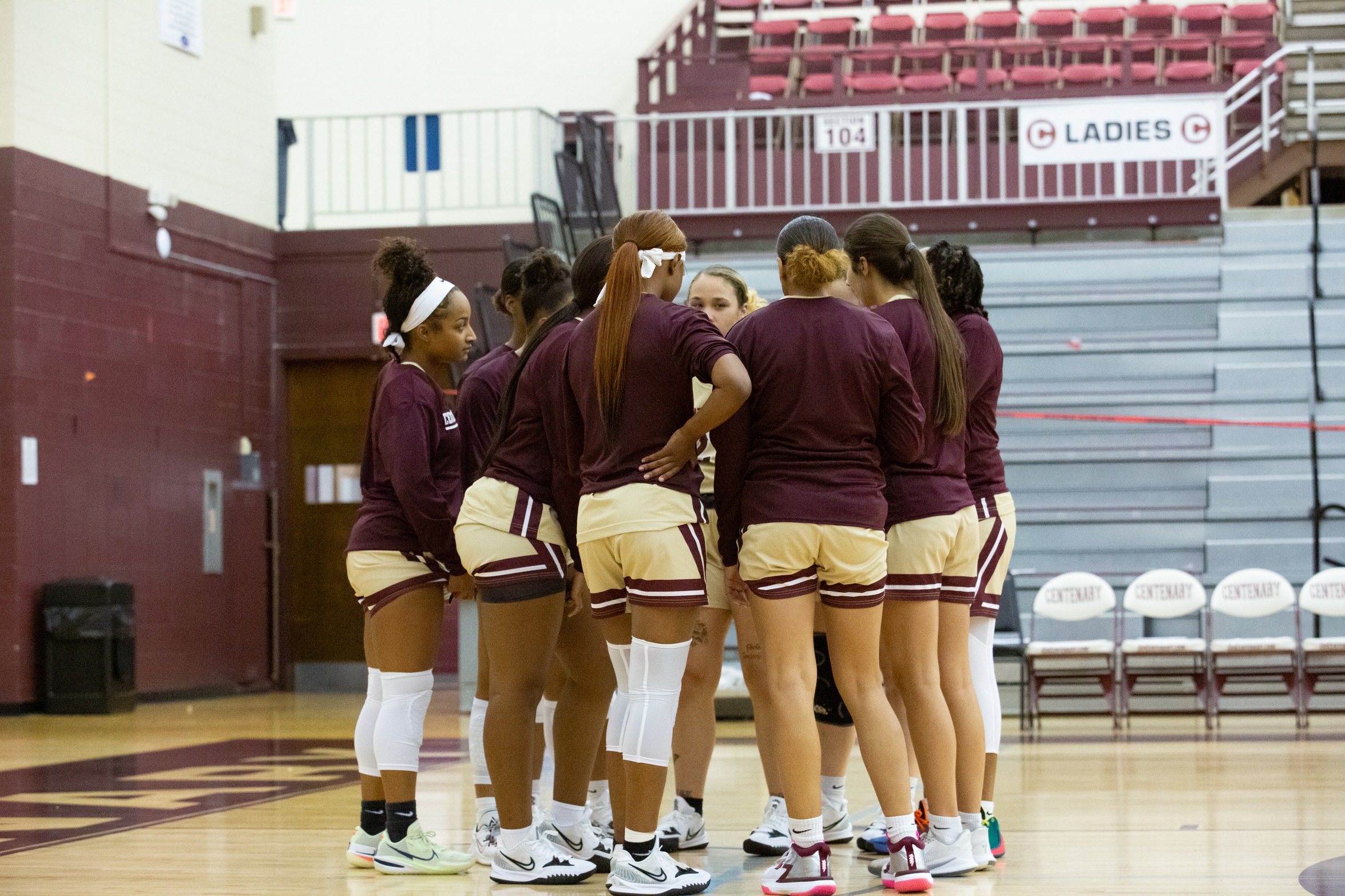 Ladies Fall At Home To Southwestern On Wednesday, 76-63