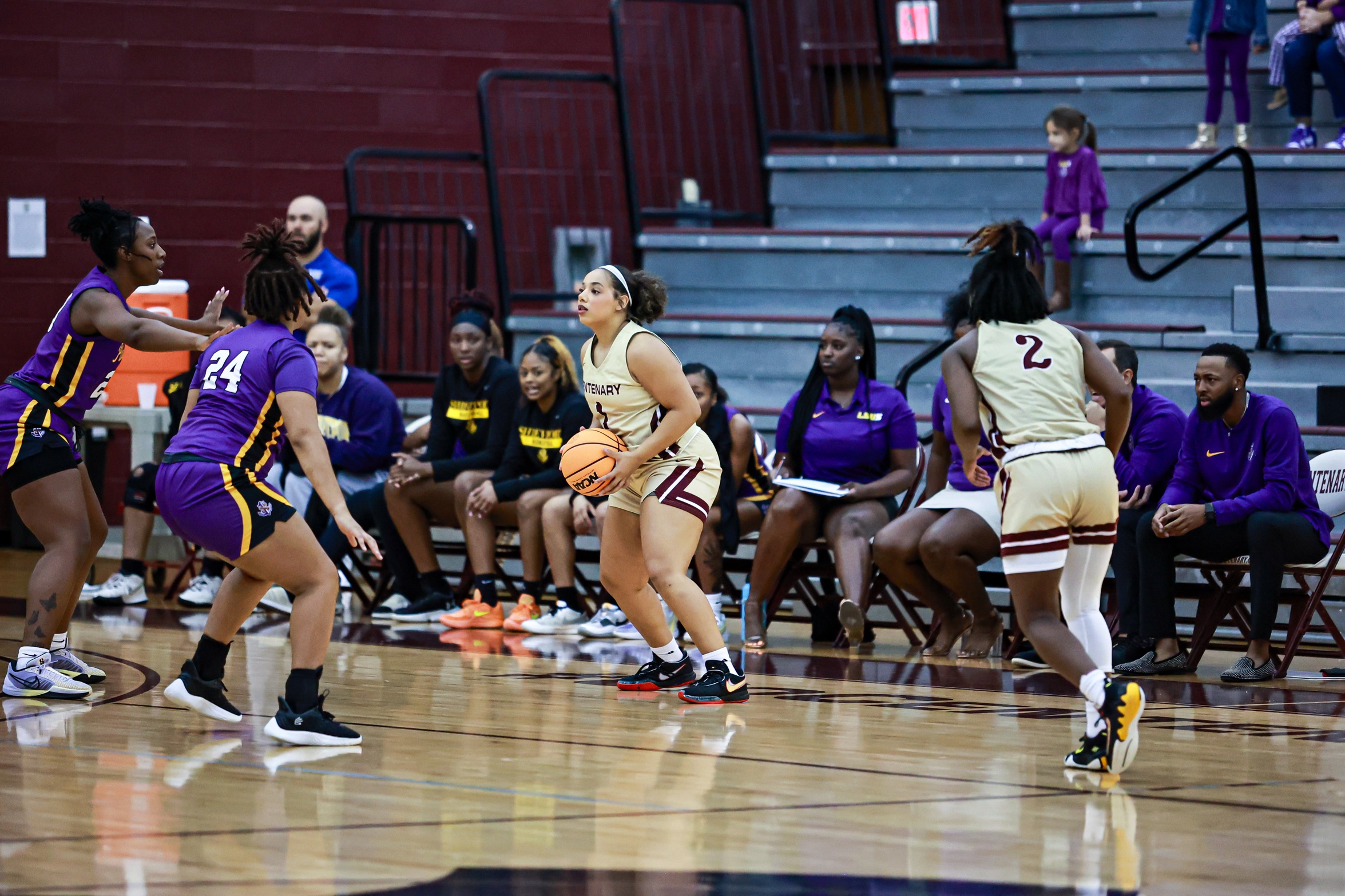 Sophomore F Layla Powell and the Ladies fell 69-35 at Wiley on Saturday.

PHOTO: Isabell Gonzales, Centenary student