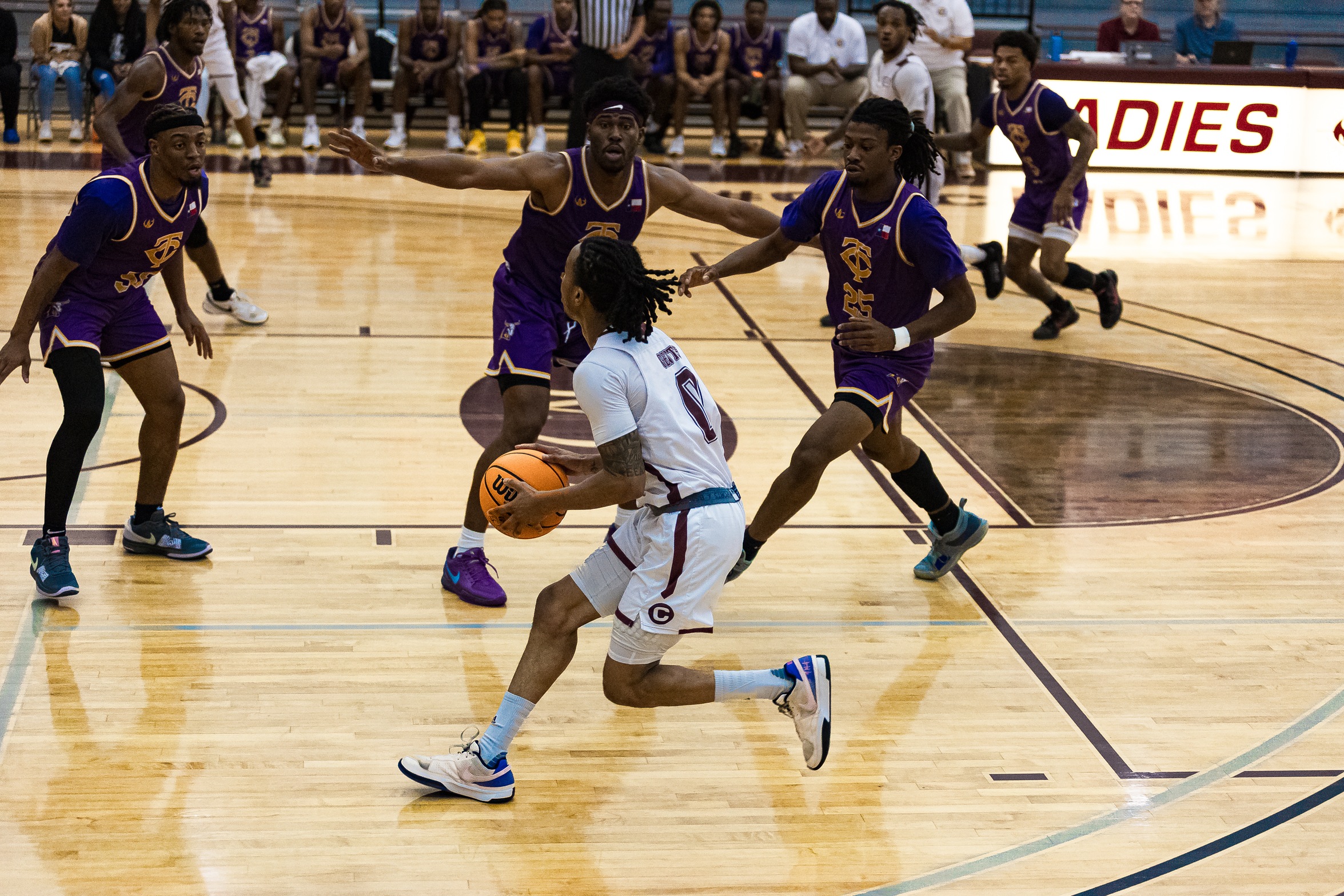 Gents Come Up Short Against Wildcats, 70-63