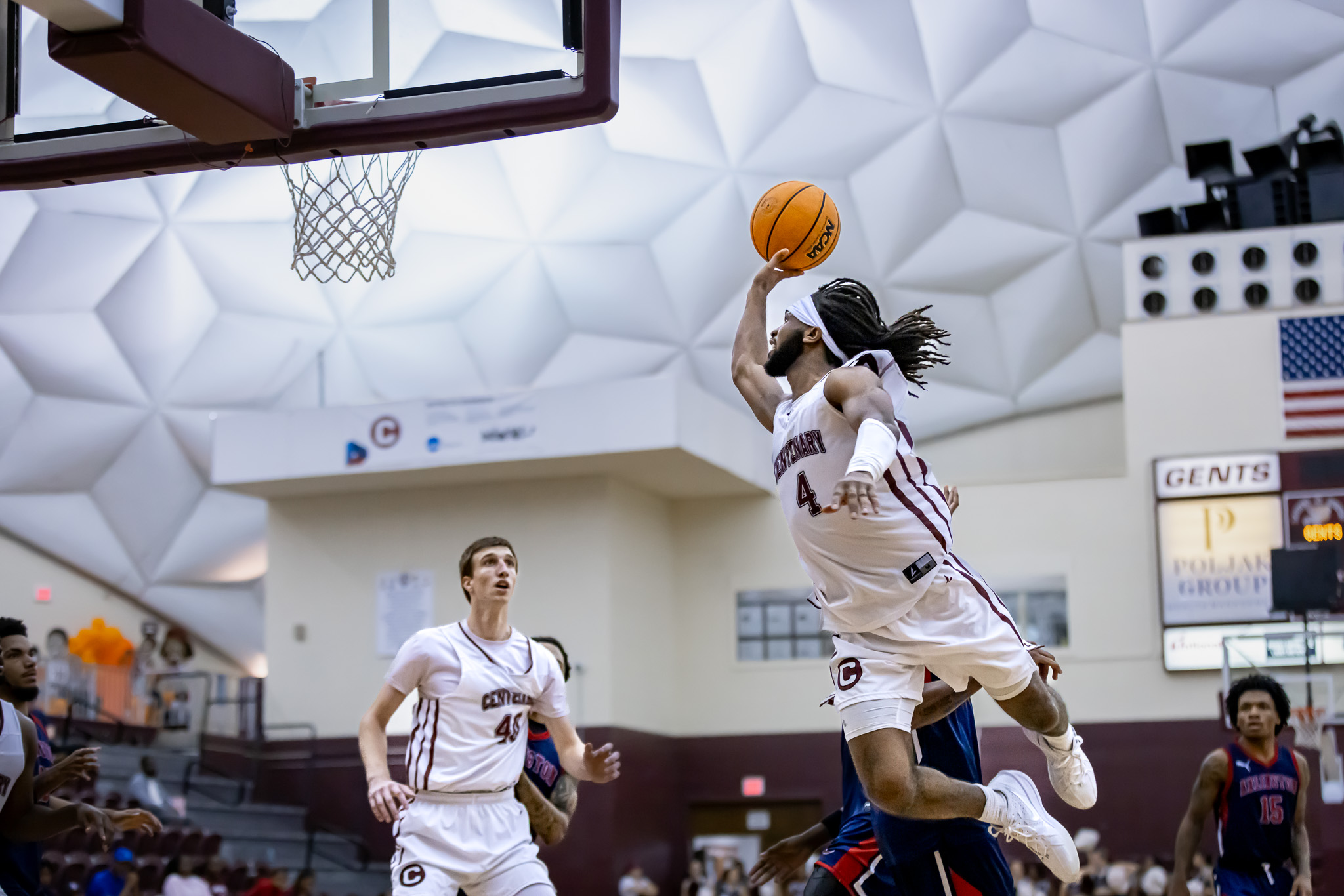 Senior G Quentin Beverly (Katy, Texas) and the Gents are back home this weekend.
