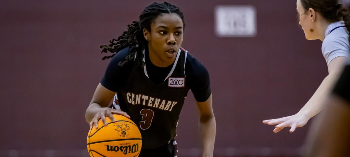 Ladies Lose To St. Thomas To End Season