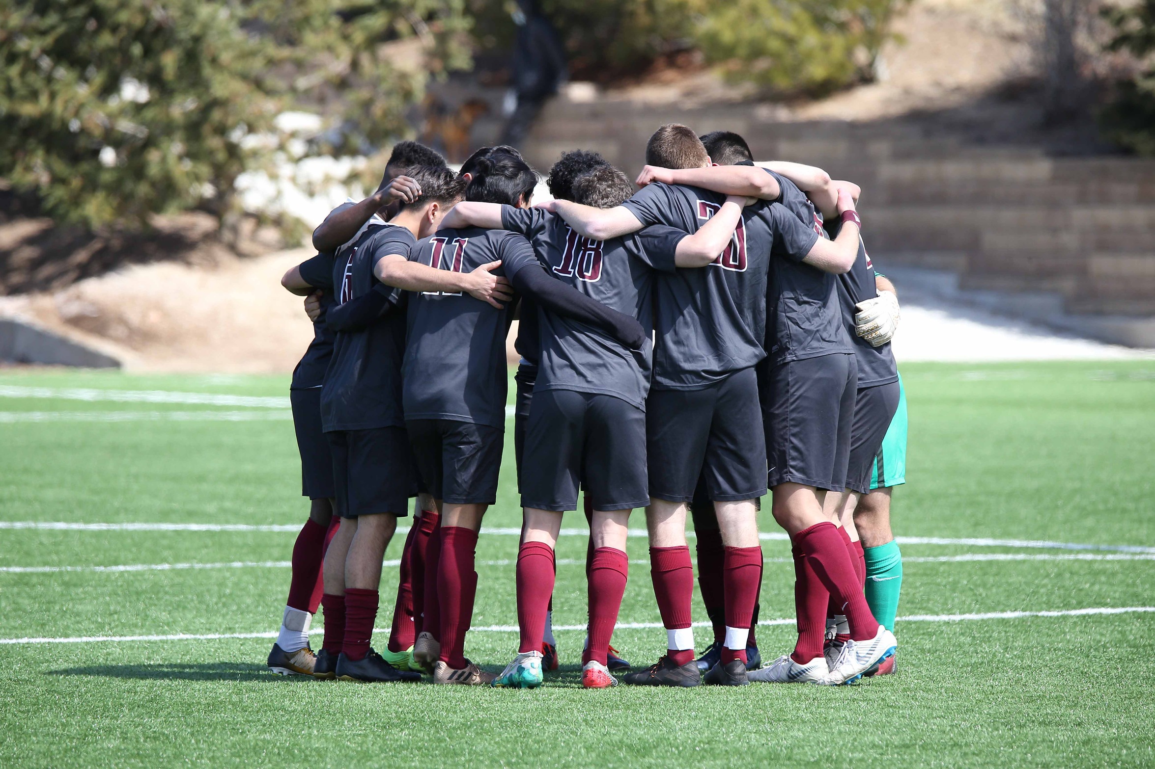 Gents Fall 3-0 at Schreiner On Sunday