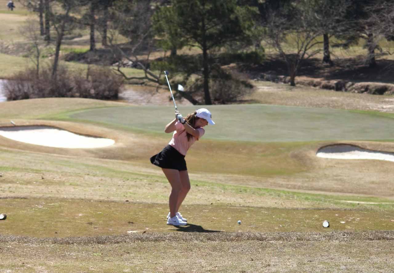 Junior Madison Wing had the Ladies' top finish in the Tempest Intercollegiate to begin the season.