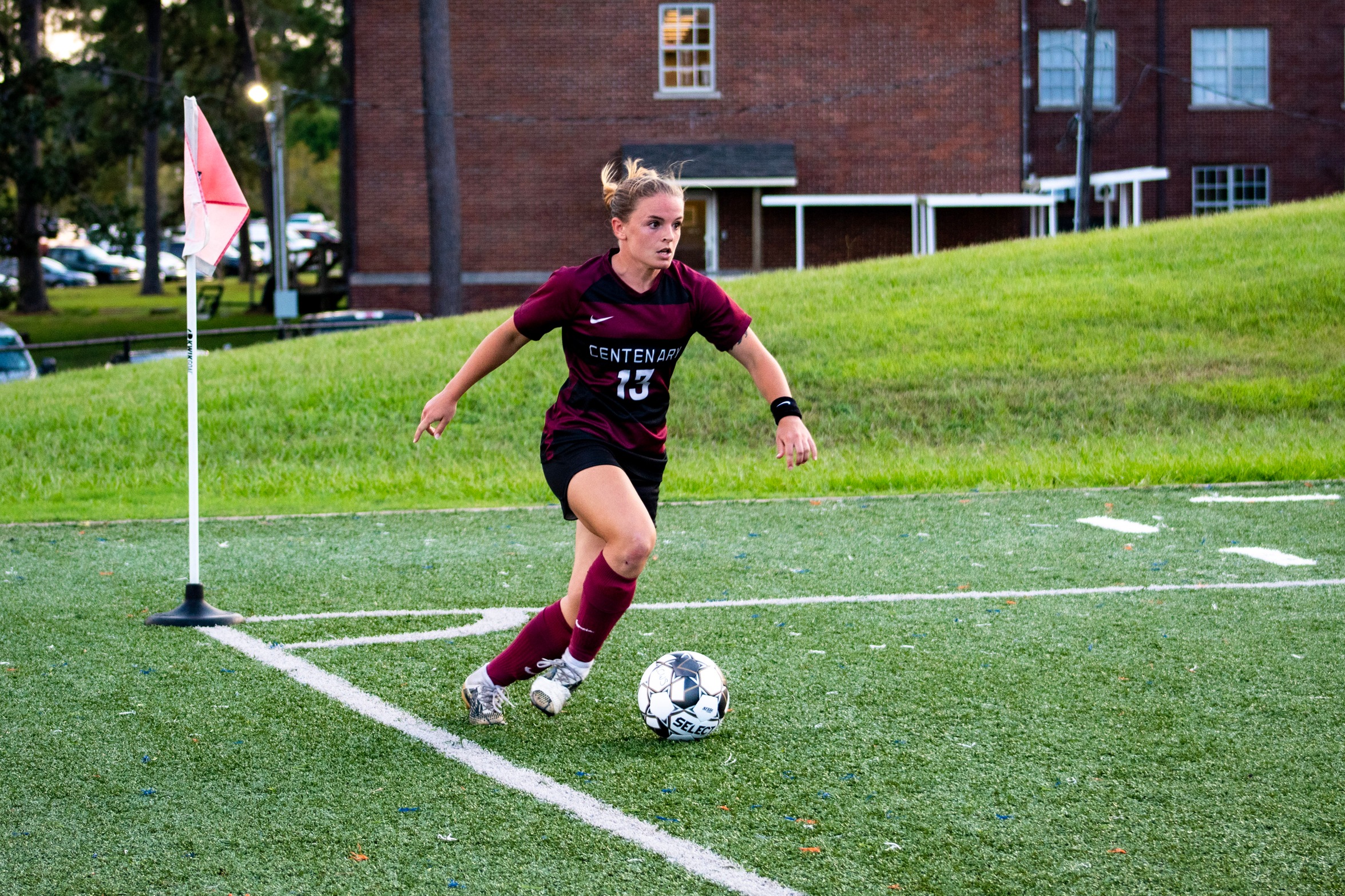 Senior F Sydney Bascomb scored her 10th-career goal in her final match on Sunday.
