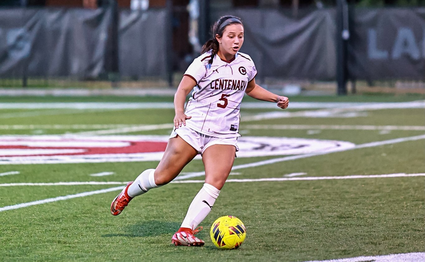 Senior Aubrey Burkhardt scored the Ladies' lone goal on Sunday.
