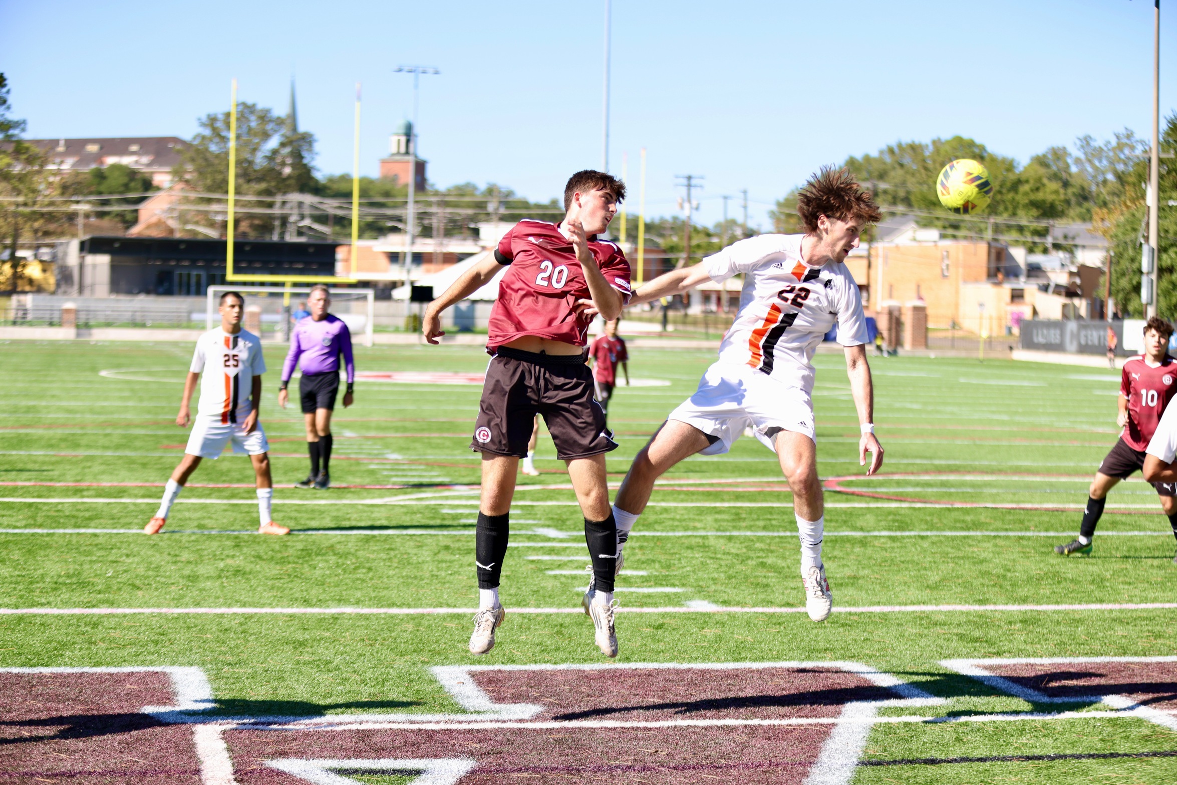 Hayden McConnell and the Gents fell 3-0 to Hendrix on Sunday.

PHOTO: Calvin Hearns