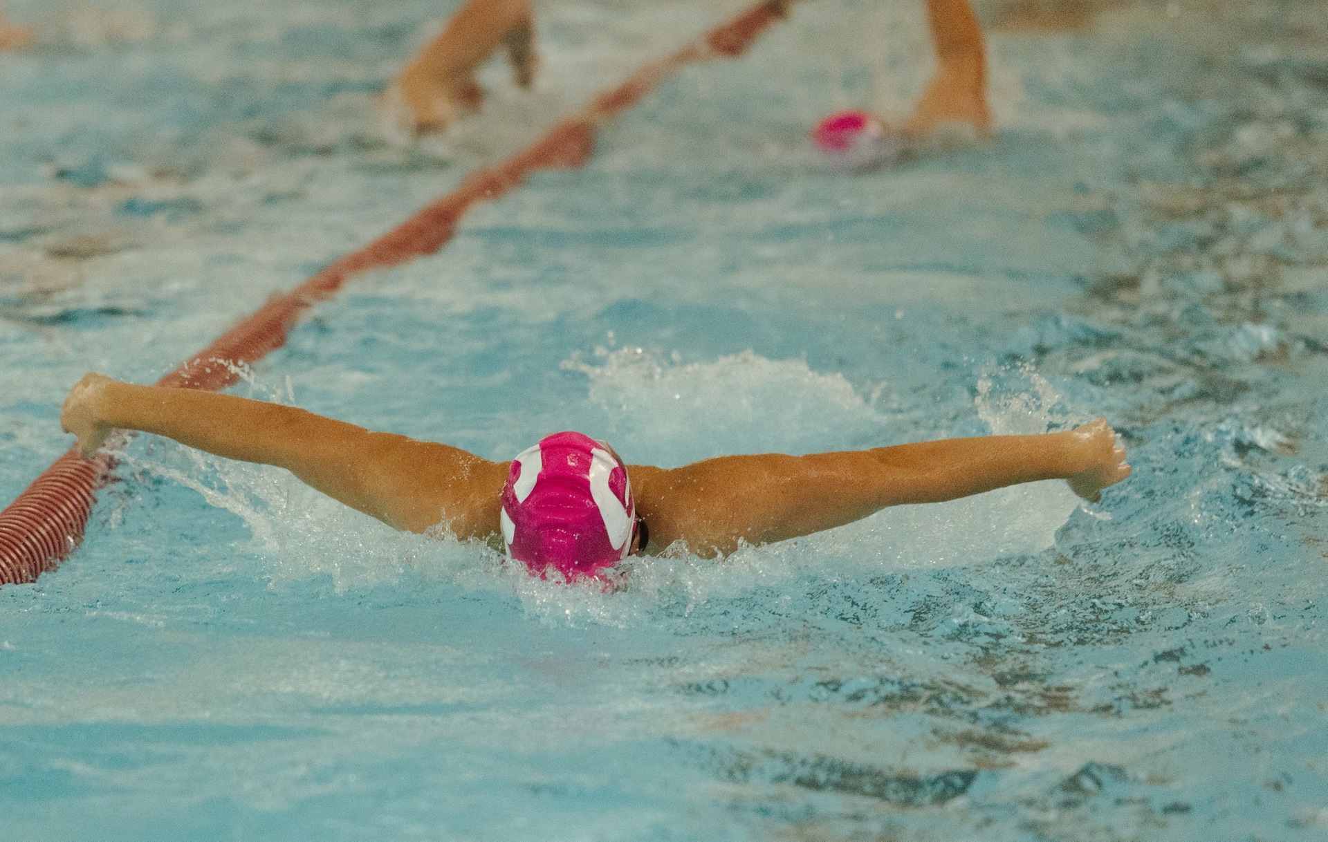 Gents Claim Five Indivividual Wins and Relay Title In Season Opener